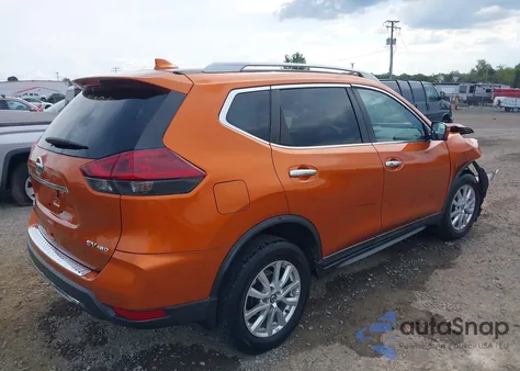 2018 Nissan Rogue Sv z USA, uszkodzony, nr VIN 5N1AT2MV9JC832798